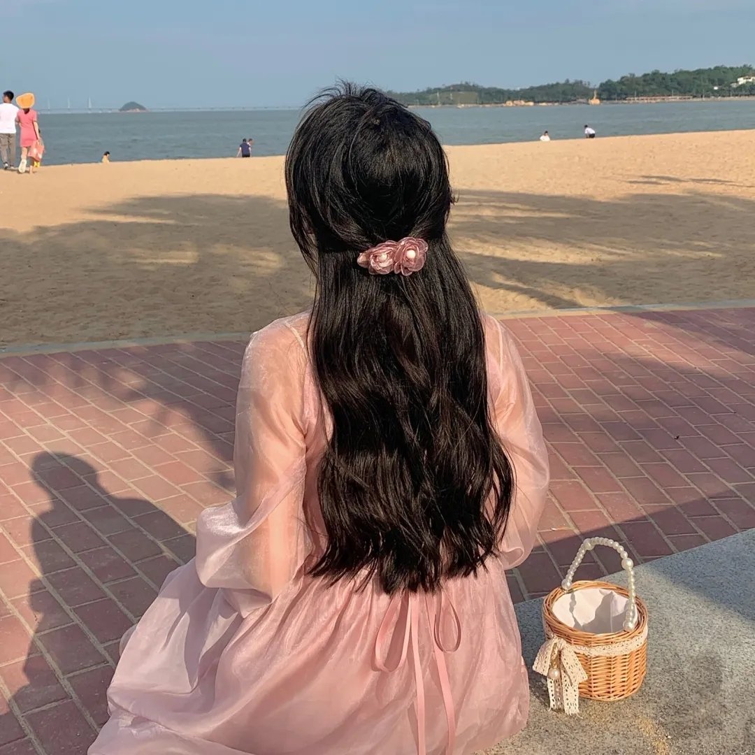 新郎逃婚后，我的合约婚姻离不掉了